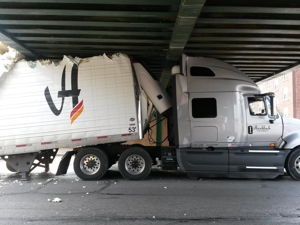 Truck stuck at Brady